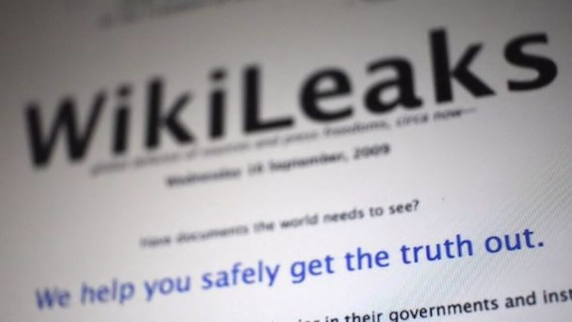 Global Cyber War Brings The Internet to its Knees